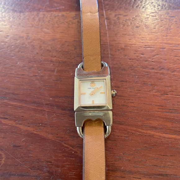 Tory Burch Double T Link Reversiblee Leather Strap Wrap Watch| - Picture 3 of 5